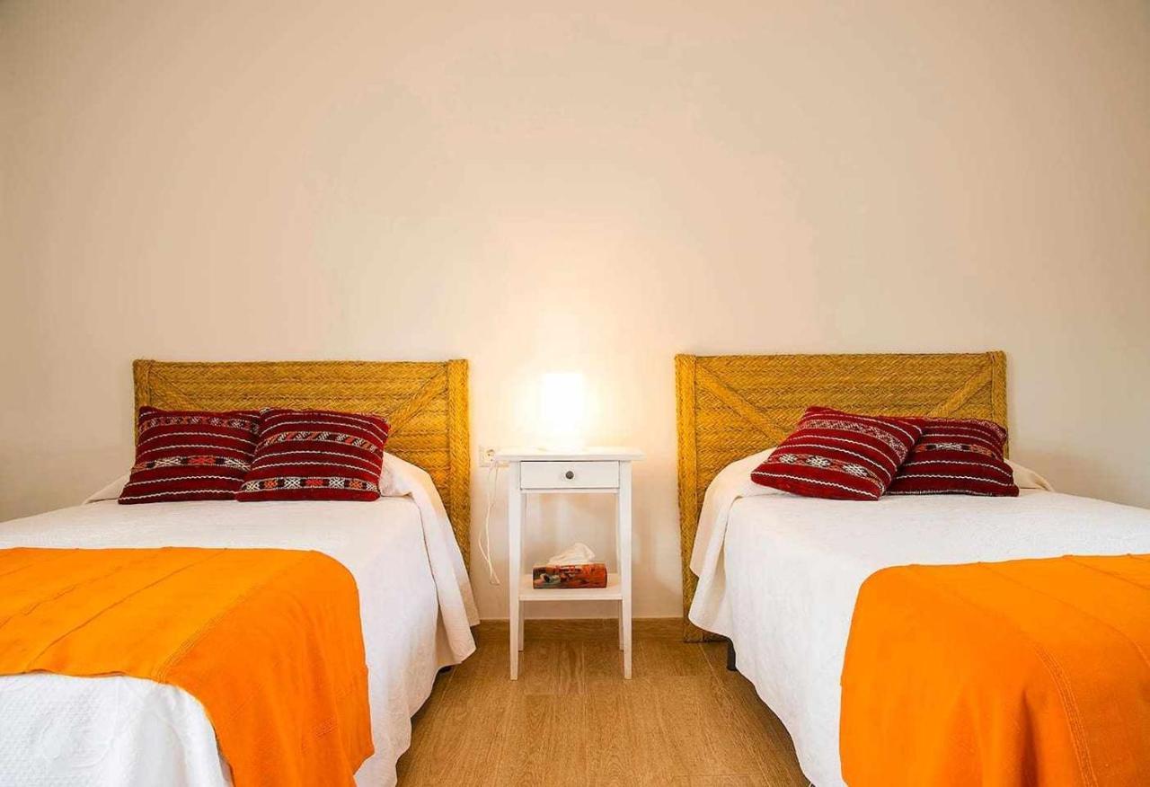 B&B Masia Aitona Vall dʼAlba 外观 照片